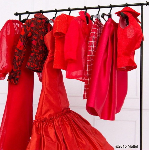 Colour coordinating your wardrobe makes it easier to get red-y - Barbiestyle on Instagram 